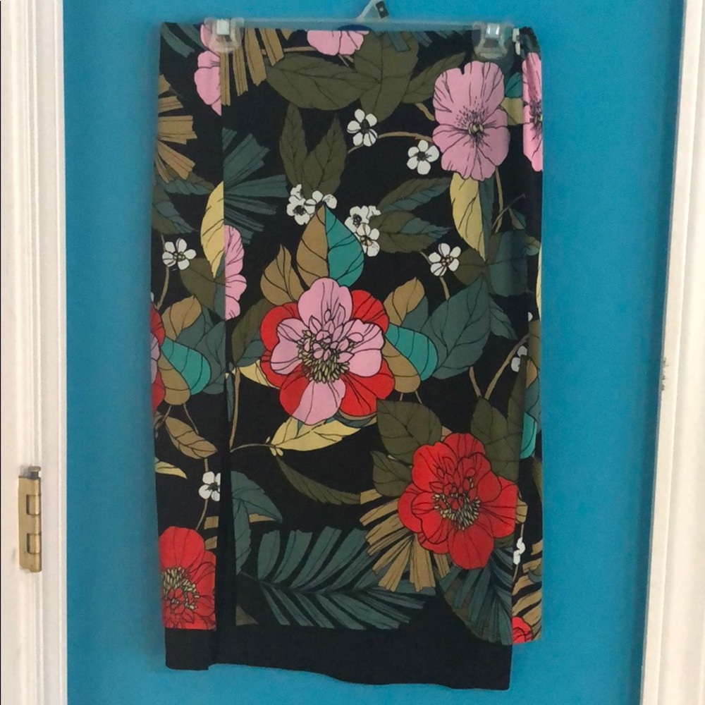 Guess pencil skirt